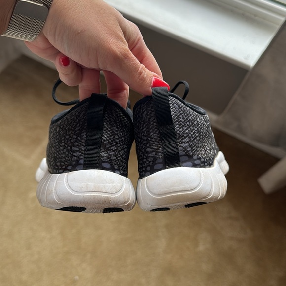 New balance running shoe - Picture 4 of 4